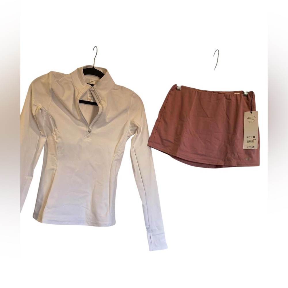 NWT Alo Yoga pullover and skirt set PINK/WHITE Size XS
